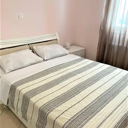 Harmony Family House * 尼基季